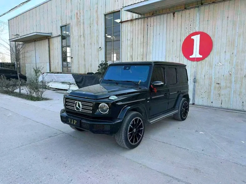 奔驰G 后面外观二