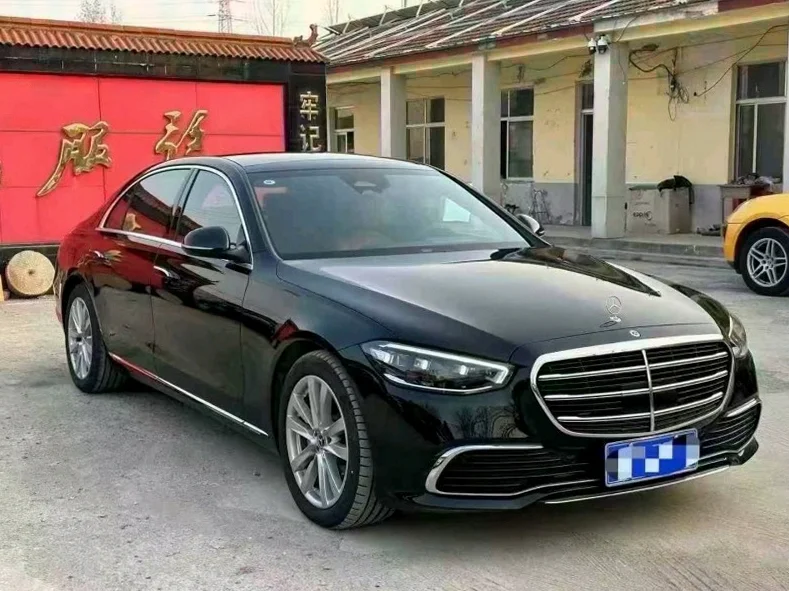奔驰S 正面外观三