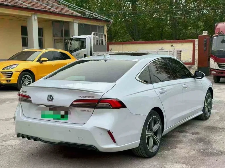 本田英诗派 后面外观三