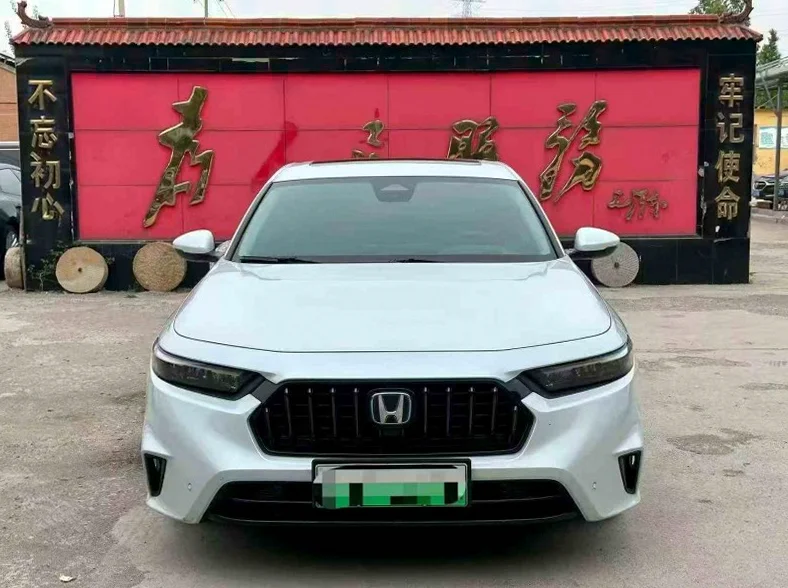 24年本田英仕派新能源2.0L智尊版