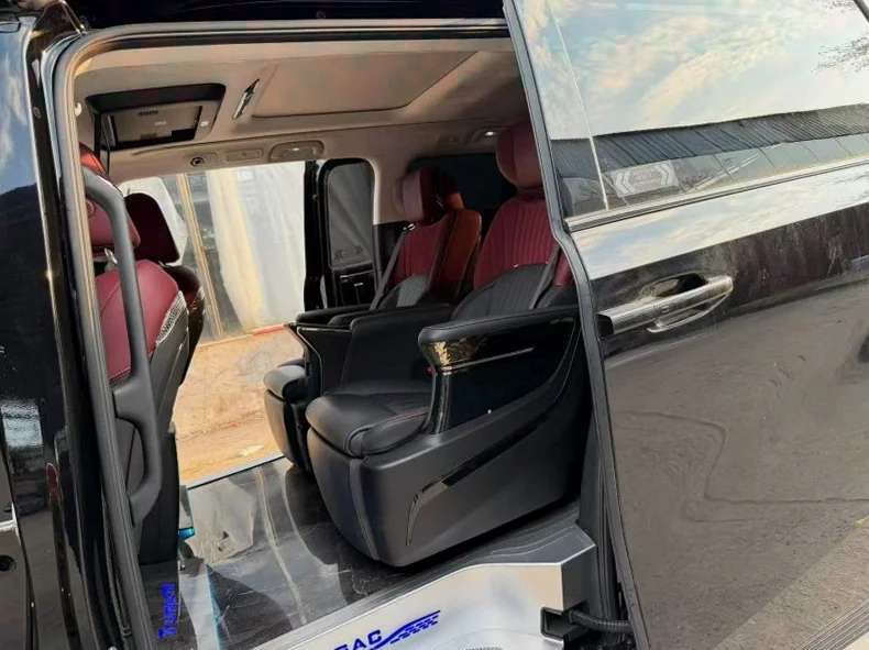 传祺E9 内饰后排