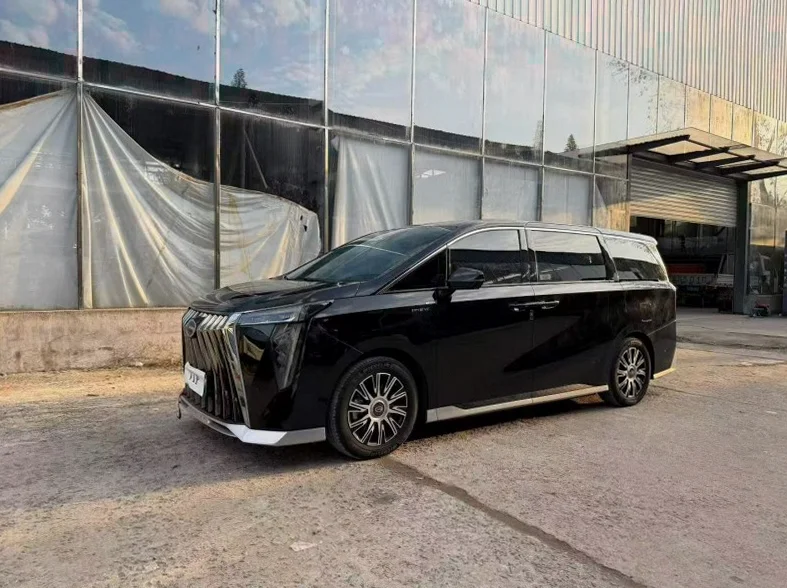 传祺E9 正面外观二