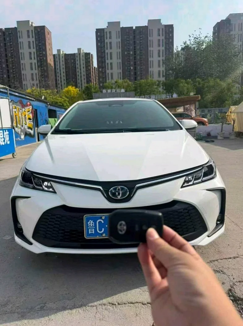 24年丰田卡罗拉1.8L智能电混双擎