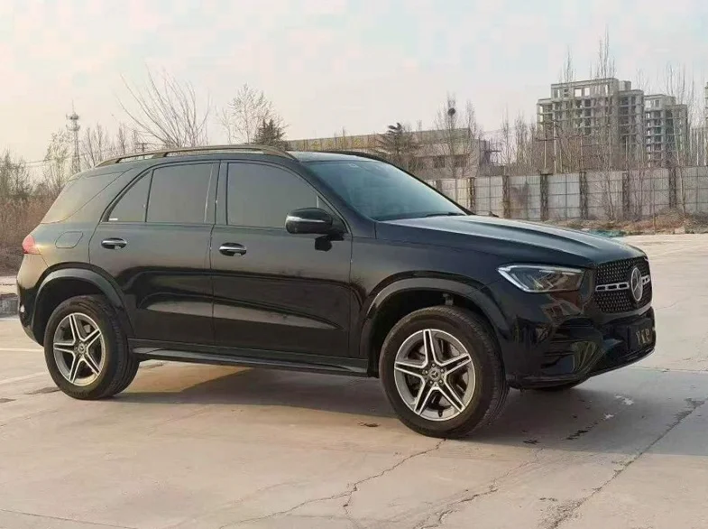 奔驰GLE 正面外观三