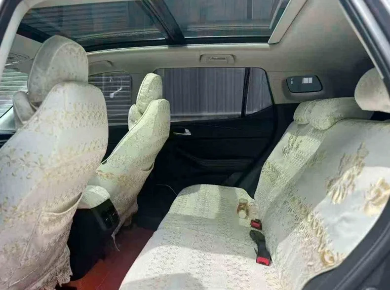 传祺GS4 内饰前排