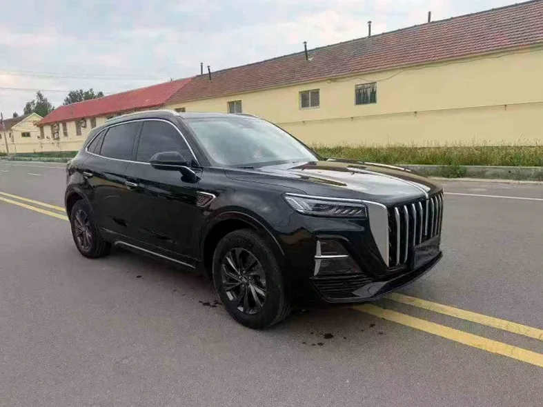 红旗HS5 正面外观二