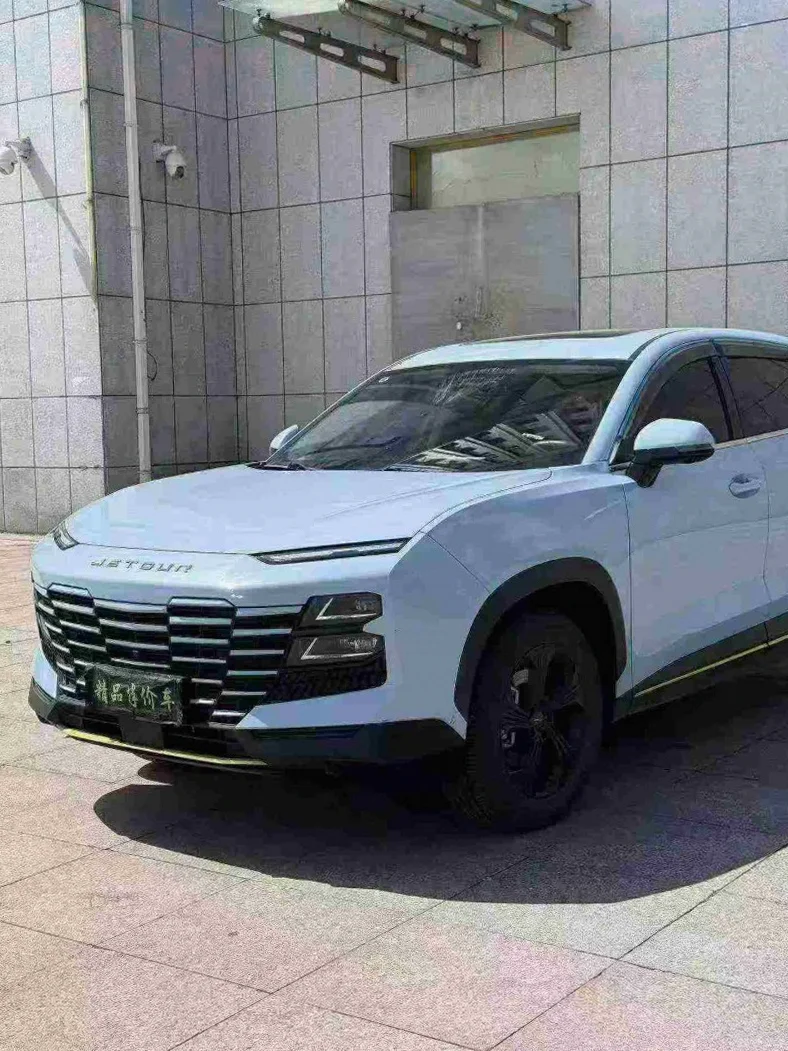 奇瑞捷途 正面外观二