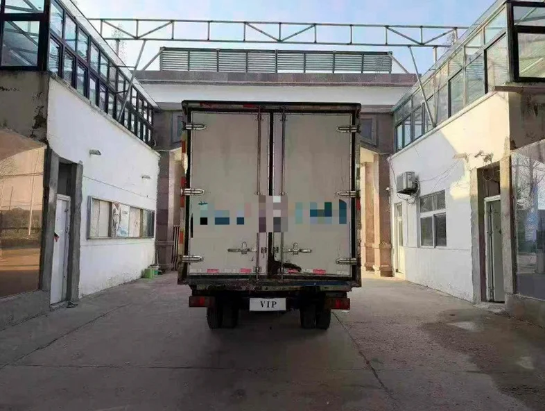 陕汽轩德 驾驶室