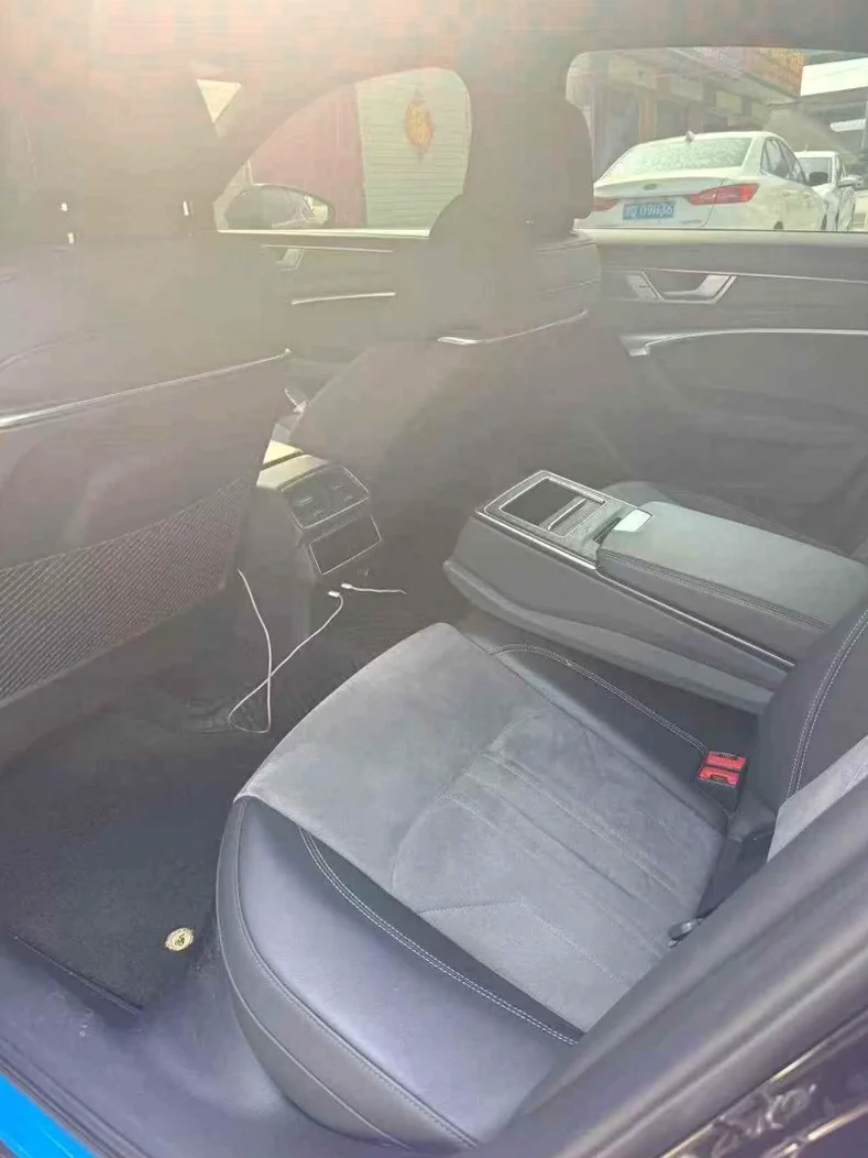 奥迪A6L 后面外观二