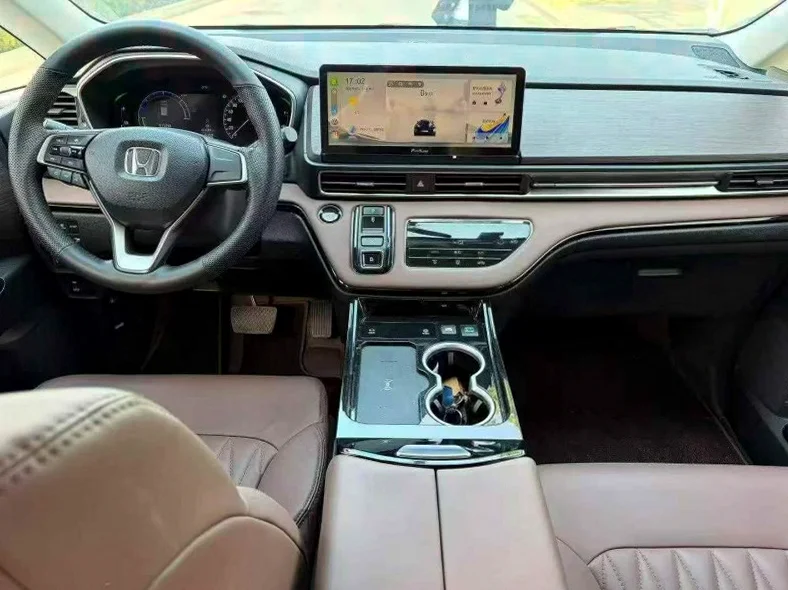 本田奥德赛 后面外观二