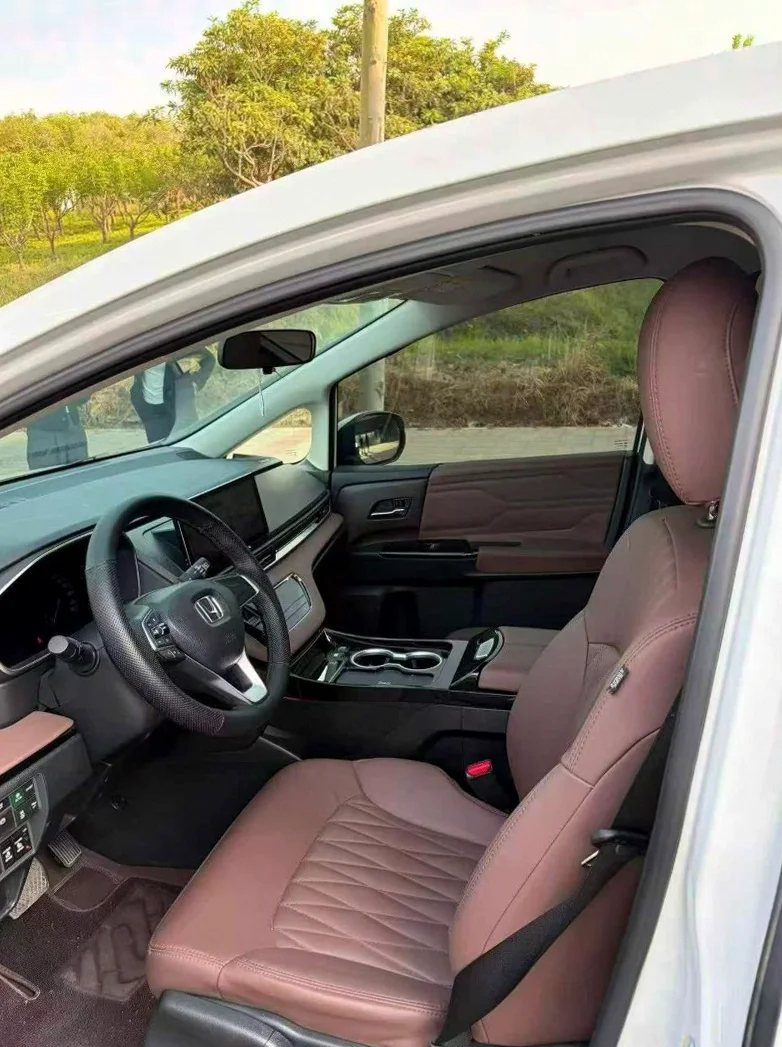 本田奥德赛 后面外观三