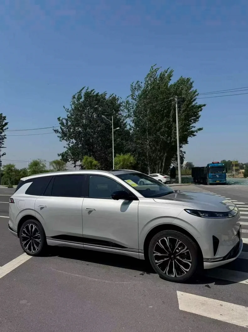 东风奕派 正面外观二