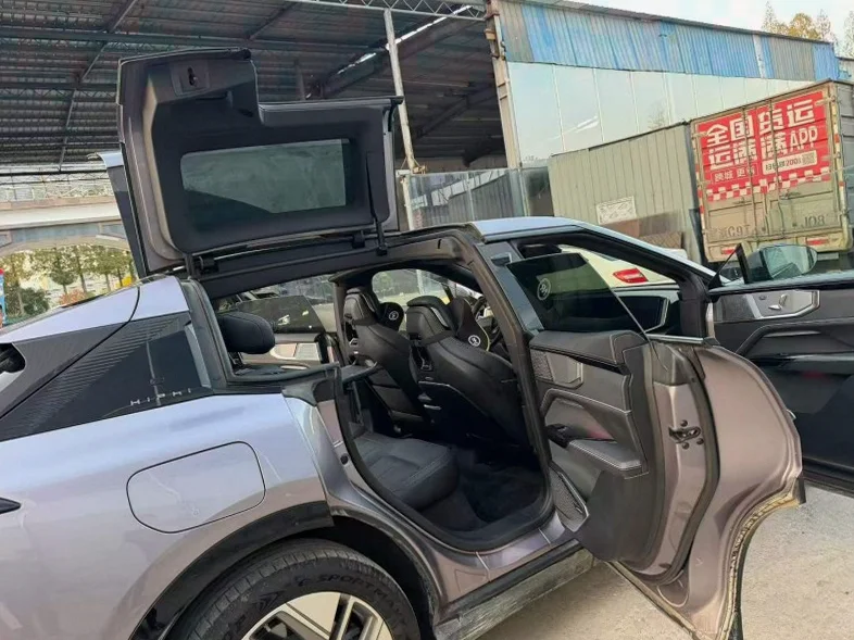 高合汽车HiPhi 内饰前排