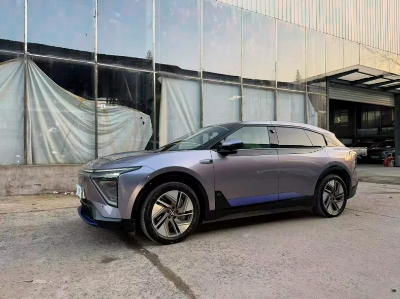 高合汽车HiPhi 正面外观二