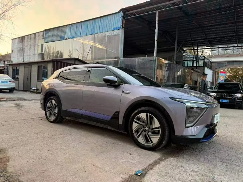 高合汽车HiPhi 正面外观三