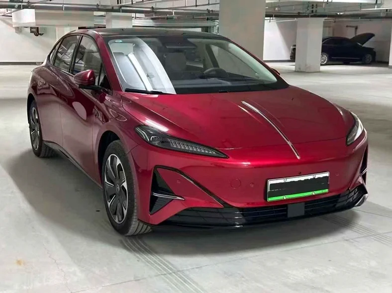 红旗天工 正面外观三