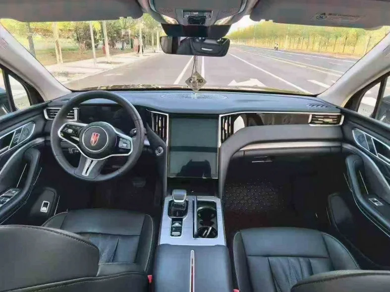 红旗HS7 后面外观二