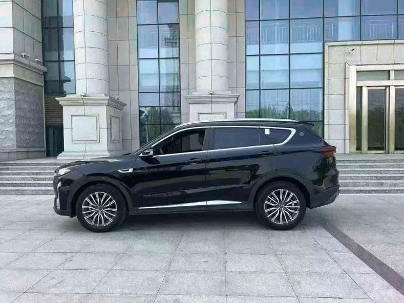 奇瑞捷途 内饰前排