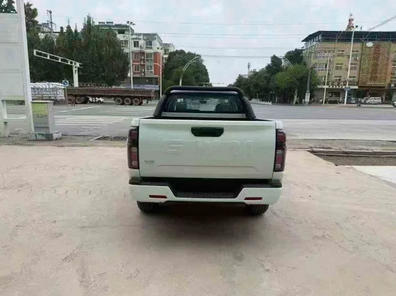 长城汽车炮 内饰后排