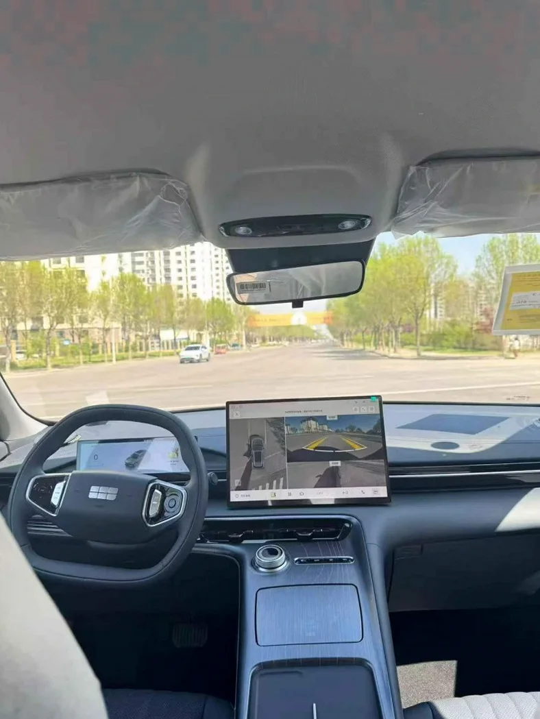 吉利银河 后面外观一