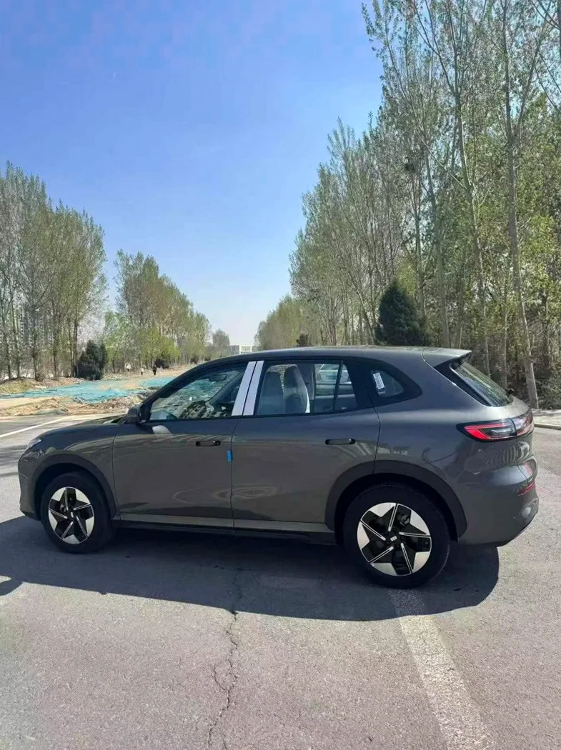 吉利银河 后面外观三