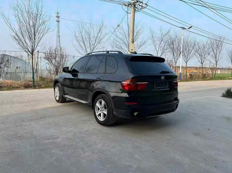 宝马X5 正面外观三
