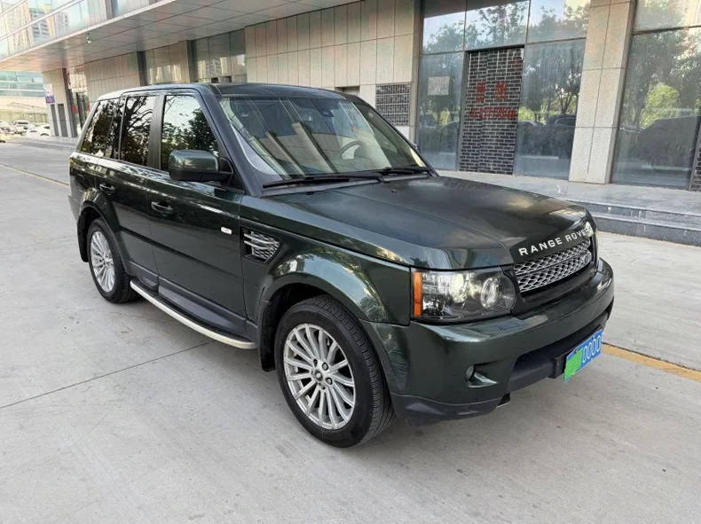 路虎揽胜运动 正面外观二