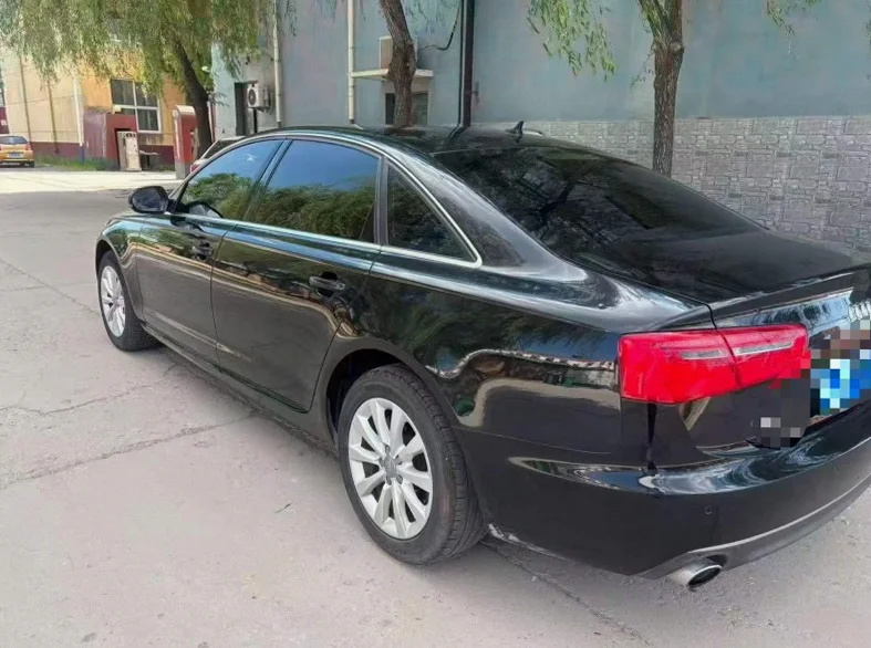 奥迪A6L 后面外观三