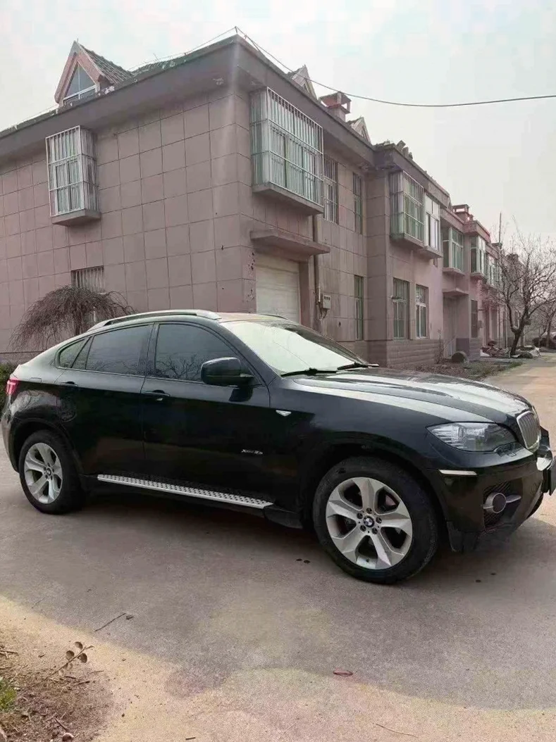 宝马X6 正面外观二