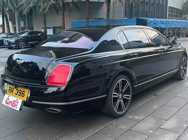 宾利飞驰 内饰前排