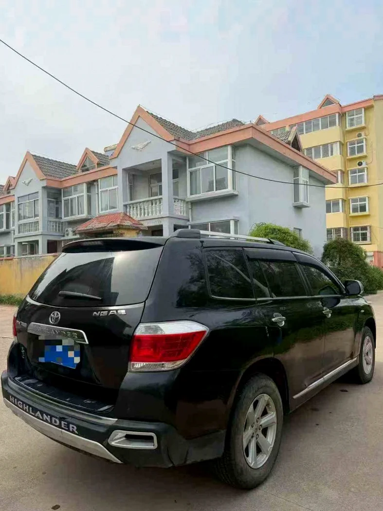 丰田汉兰达 内饰后排