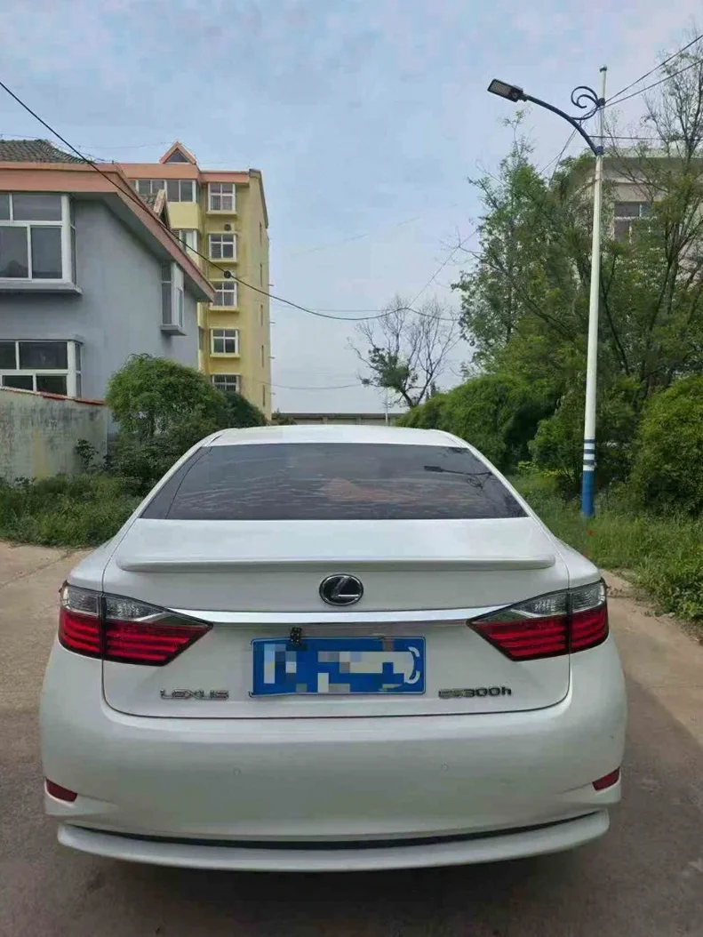 雷克萨斯ES 驾驶室