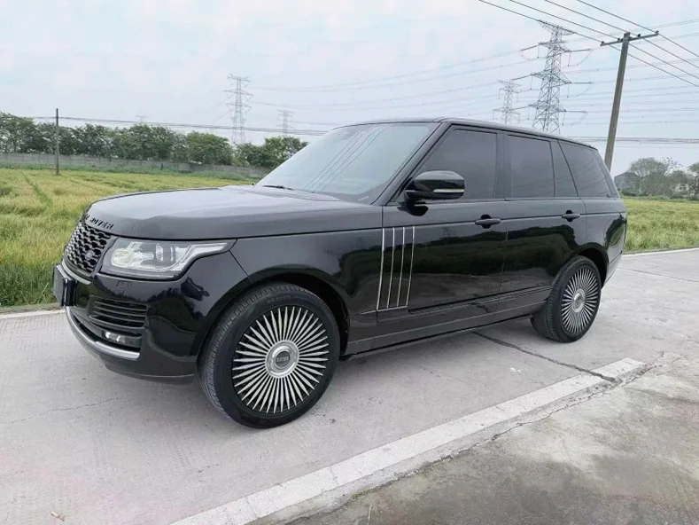 路虎揽胜行政 正面外观三