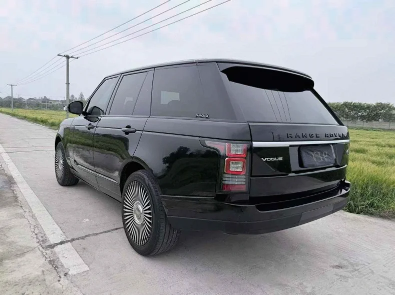 路虎揽胜行政 驾驶室