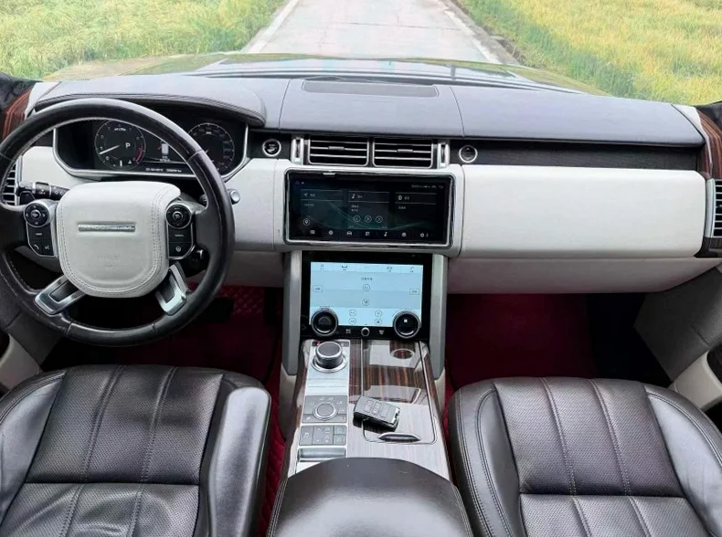 路虎揽胜行政 后面外观二