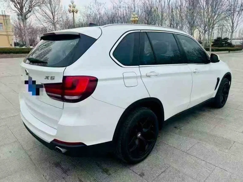 宝马X5 内饰后排