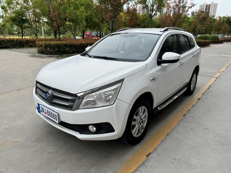 启辰T70 正面外观三