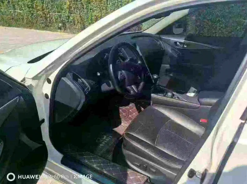 英菲尼迪Q50L 正面外观二