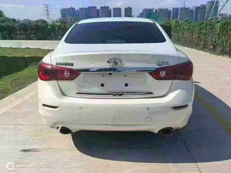 英菲尼迪Q50L 内饰后排