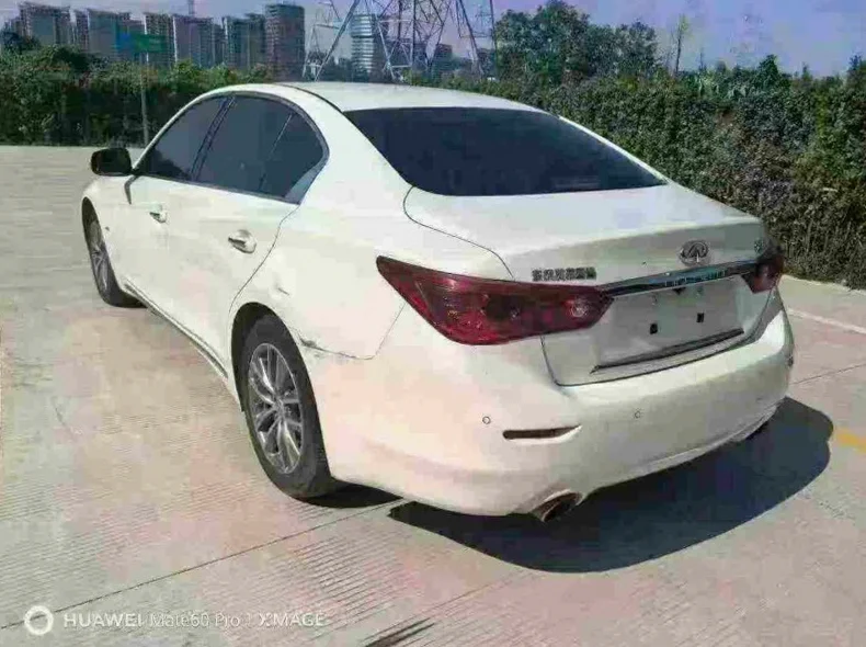 英菲尼迪Q50L 内饰前排