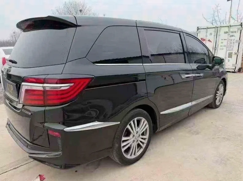 本田艾力绅 后面外观三