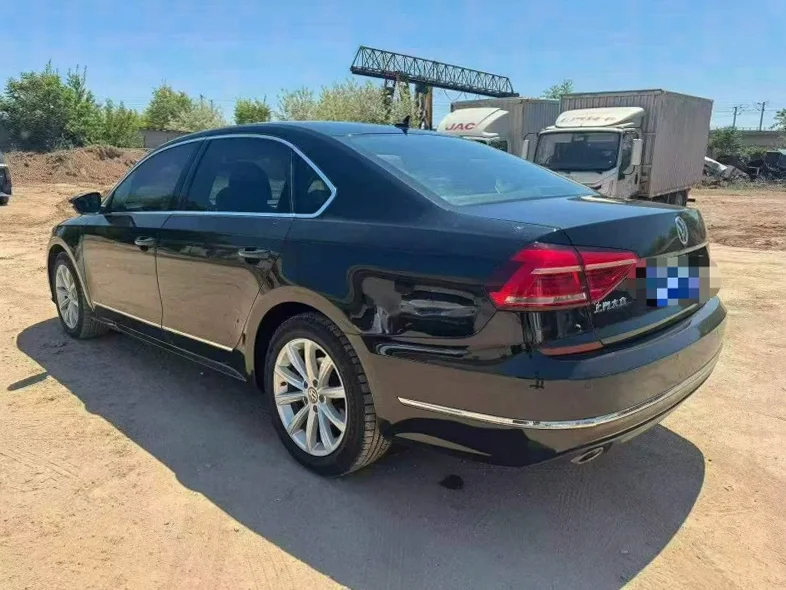 大众帕萨特 内饰前排