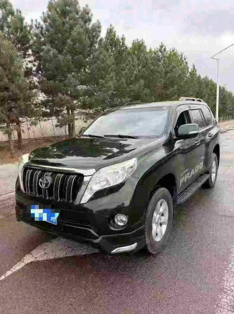 丰田普拉多 正面外观三