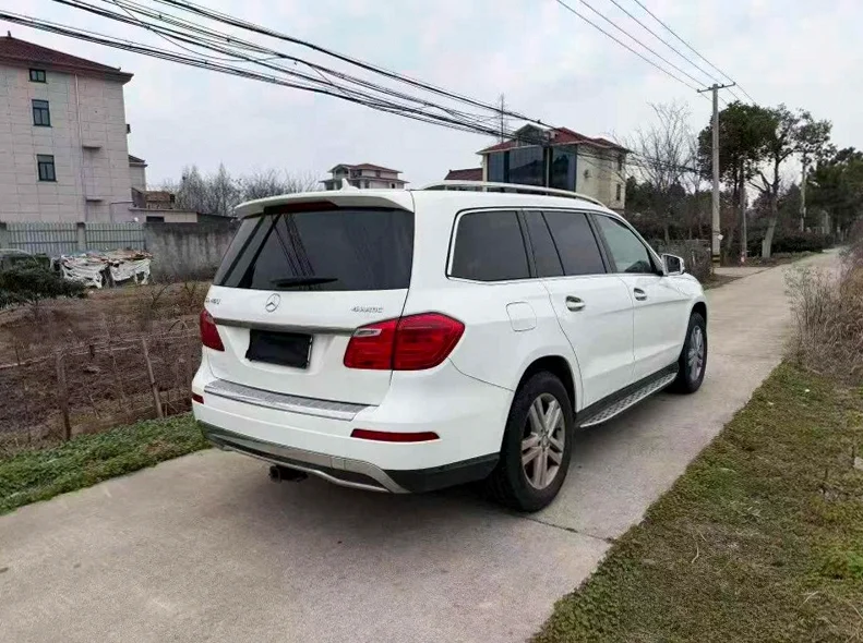 奔驰GLS 内饰后排