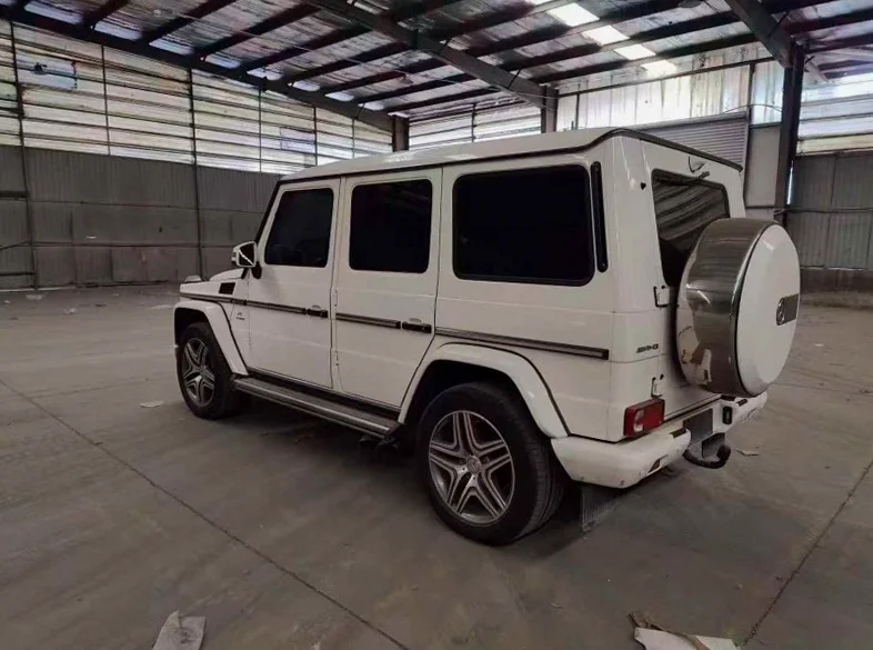 奔驰G 内饰前排