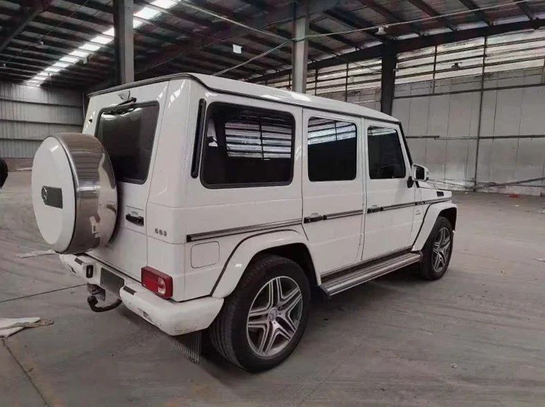 奔驰G 后面外观三