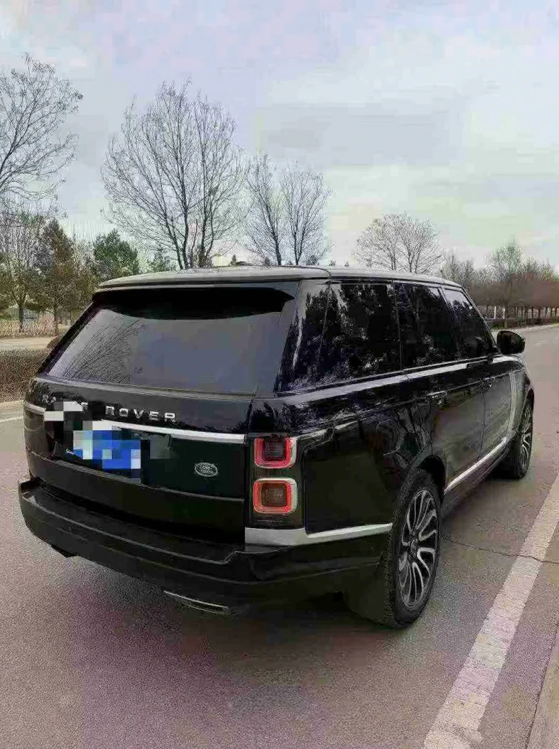 路虎揽胜行政 内饰前排