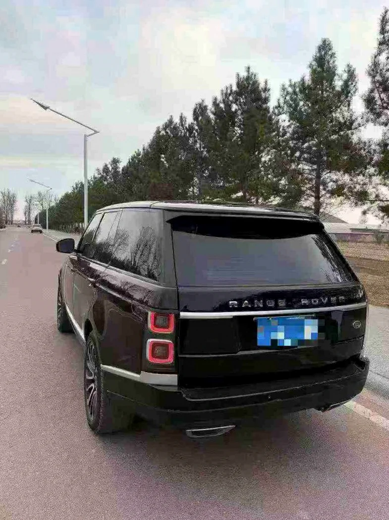 路虎揽胜行政 驾驶室