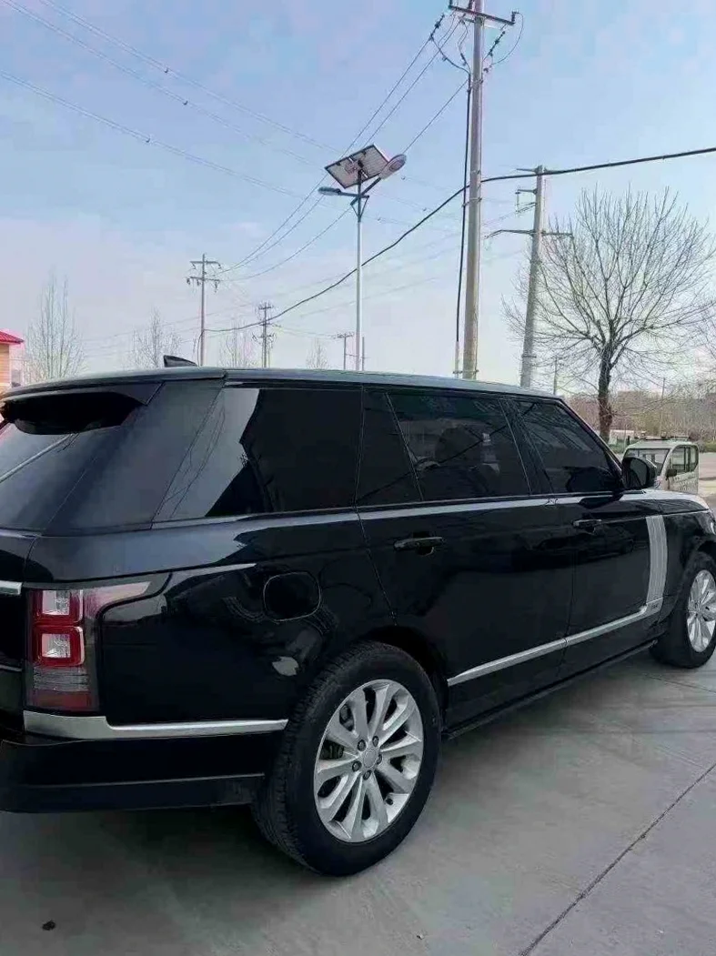 路虎揽胜行政 内饰前排