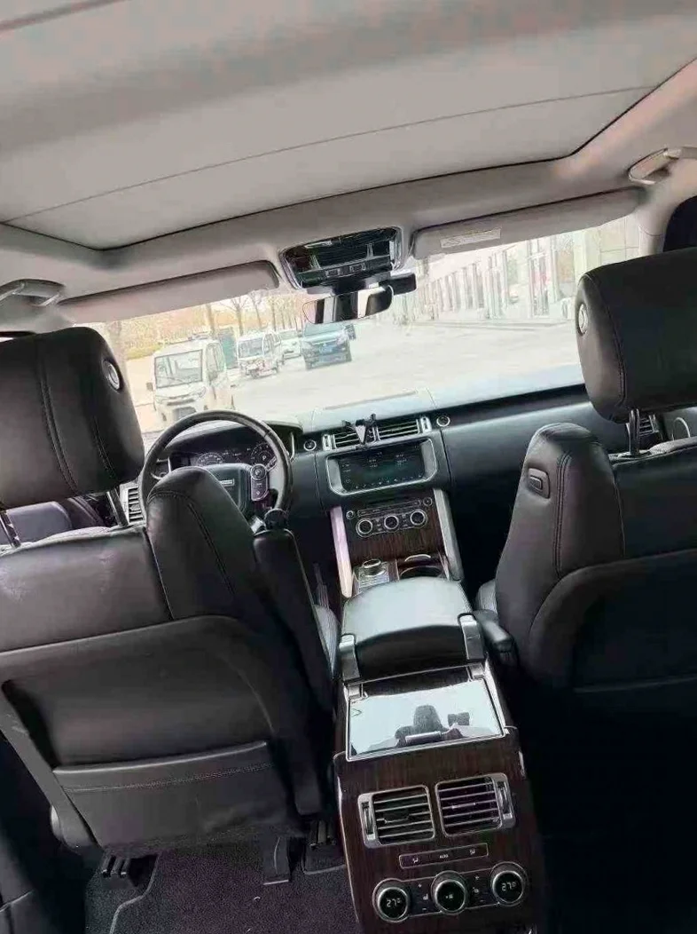 路虎揽胜行政 后面外观二